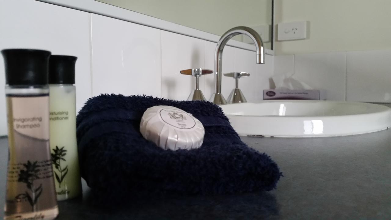 Dirranbandi Motor Inn Eksteriør billede